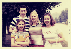 Harrison, Carolyn, Lisa and Laura July 1977